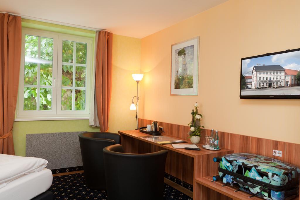 Hotel Deutscher Hof Babenhausen  Room photo